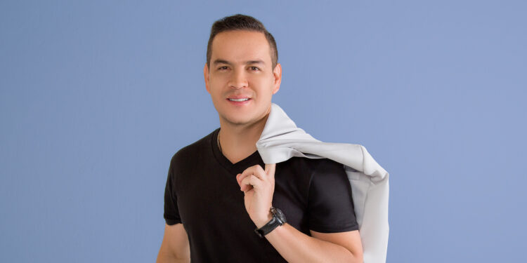 De árbitro a cantante de música popular