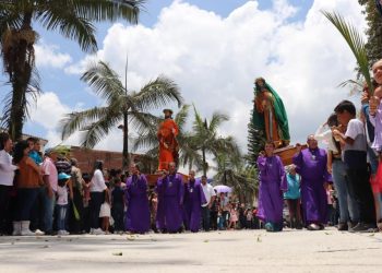 La Basílica Menor Nuestra Señora del Carmen vuelve a abrir sus puertas para celebrar la Semana Santa.