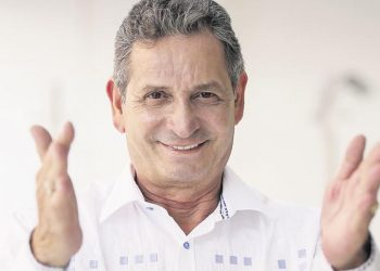 Darío Gómez nominado como mejor artista popular masculino