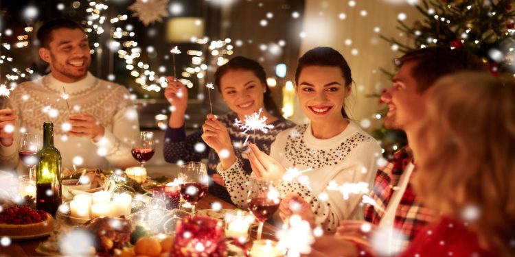 Playlist que no puede faltar en una fiesta decembrina