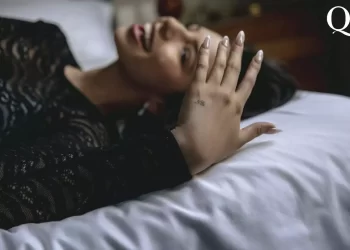 Ángela Aguilar se tatuó las iniciales de Christian Nodal tal como lo hizo Belinda